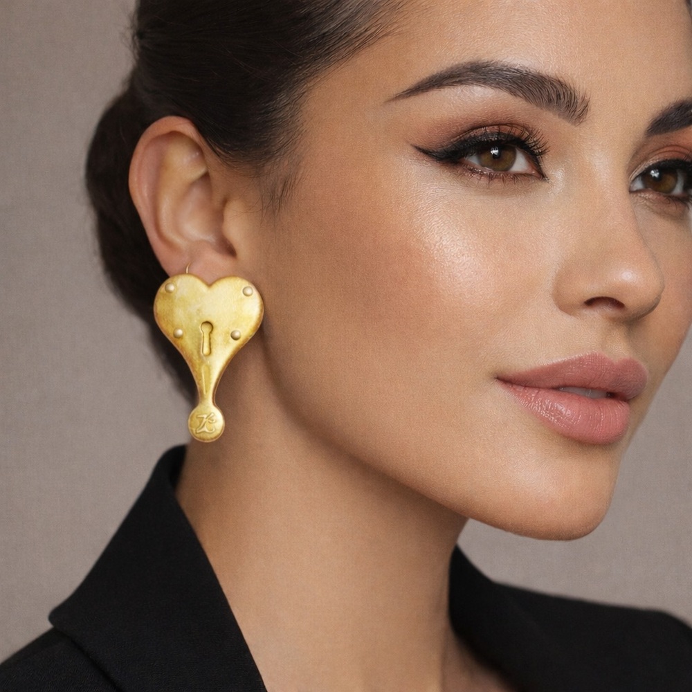 VINTAGE RARE KARL LAGERFELD GOLD PLATED HEART PADLOCK CLIP-ON EARRINGS